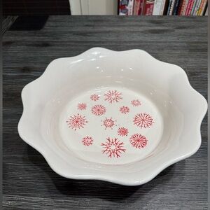 Temp-Tations  Ovenware by Tara Presentable  " FIRST SNOW "bowl